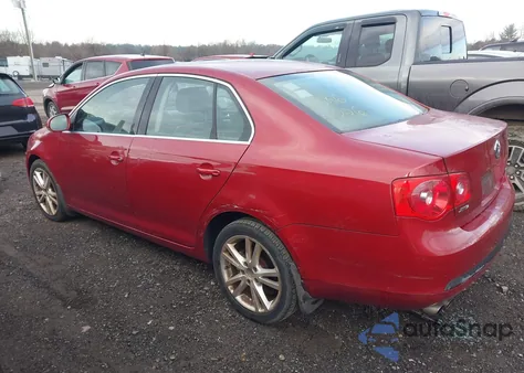 2006 Volkswagen Jetta 2.5 z USA, uszkodzony, nr VIN 3VWRF71K46M677733